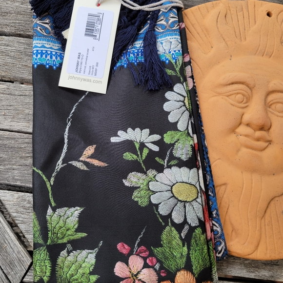 Johnny Was Japanese Scarf - Picture 3 of 10